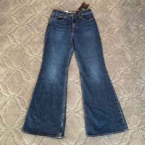Levi’s 70s High Rise Flare 28x32 Dark Wash